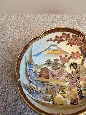 Large Japanese Koshida Satsuma Bowl 3.5"  Cherry Blossoms, Marked, Excellent